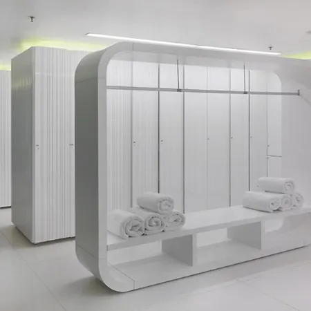 In With Outdoor Swimming Pool, 2 Bedrooms And Wifi Διαμέρισμα *