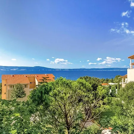 In With Outdoor Swimming Pool, 2 Bedrooms And Wifi Διαμέρισμα *